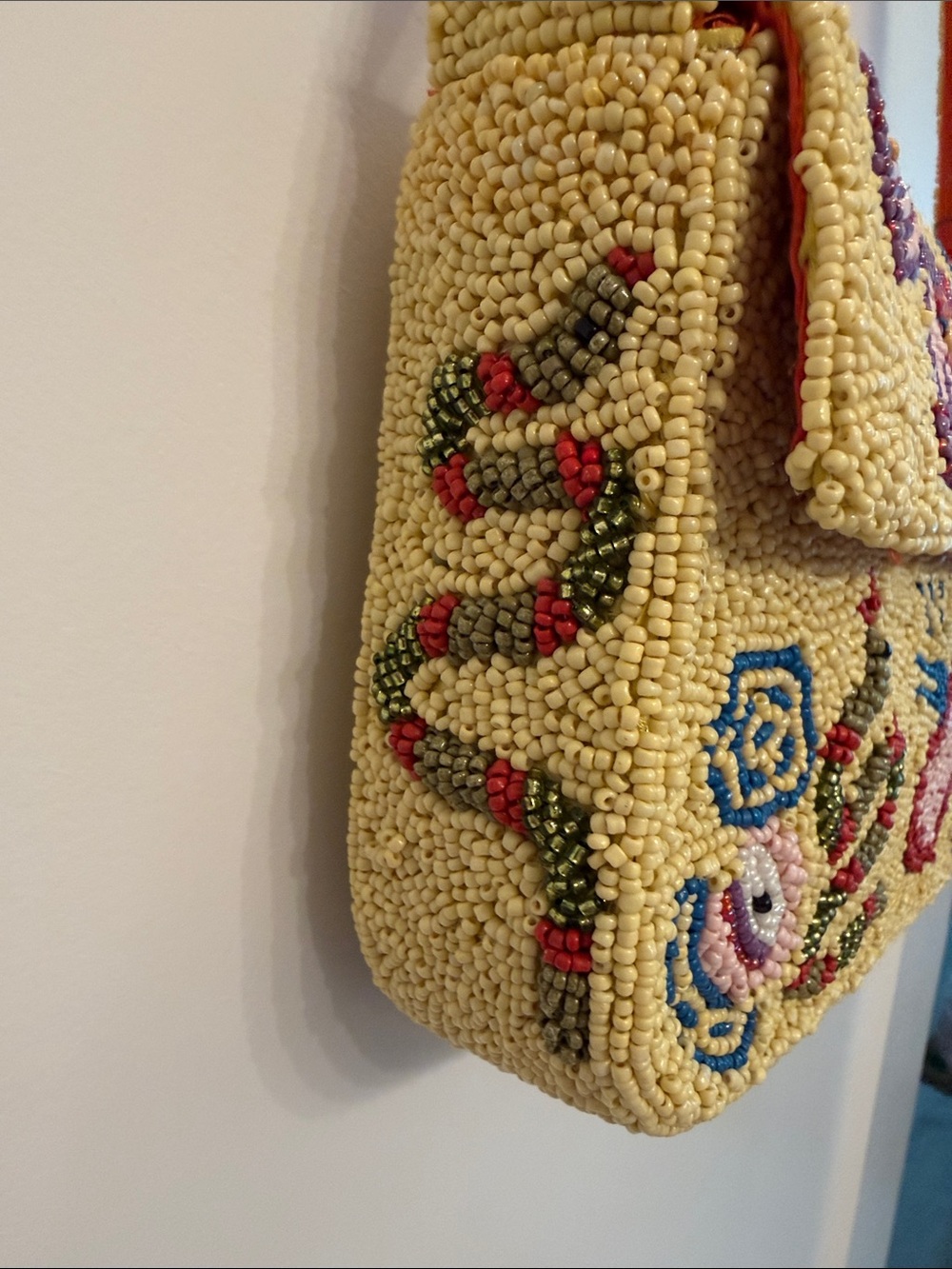 NWT- Viral America & Beyond Yellow Beaded Shoulder Bag - Picture 5 of 13